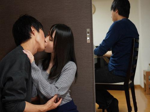 Vụng trộm với chị hàng xóm đồ lót size khủng